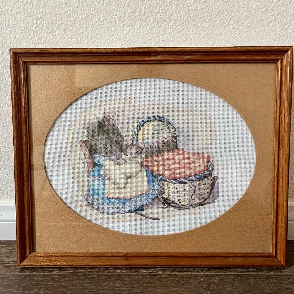 Vintage Beatrix Potter Erica Wilson complete Needlecraft Hunca Munca &Babies